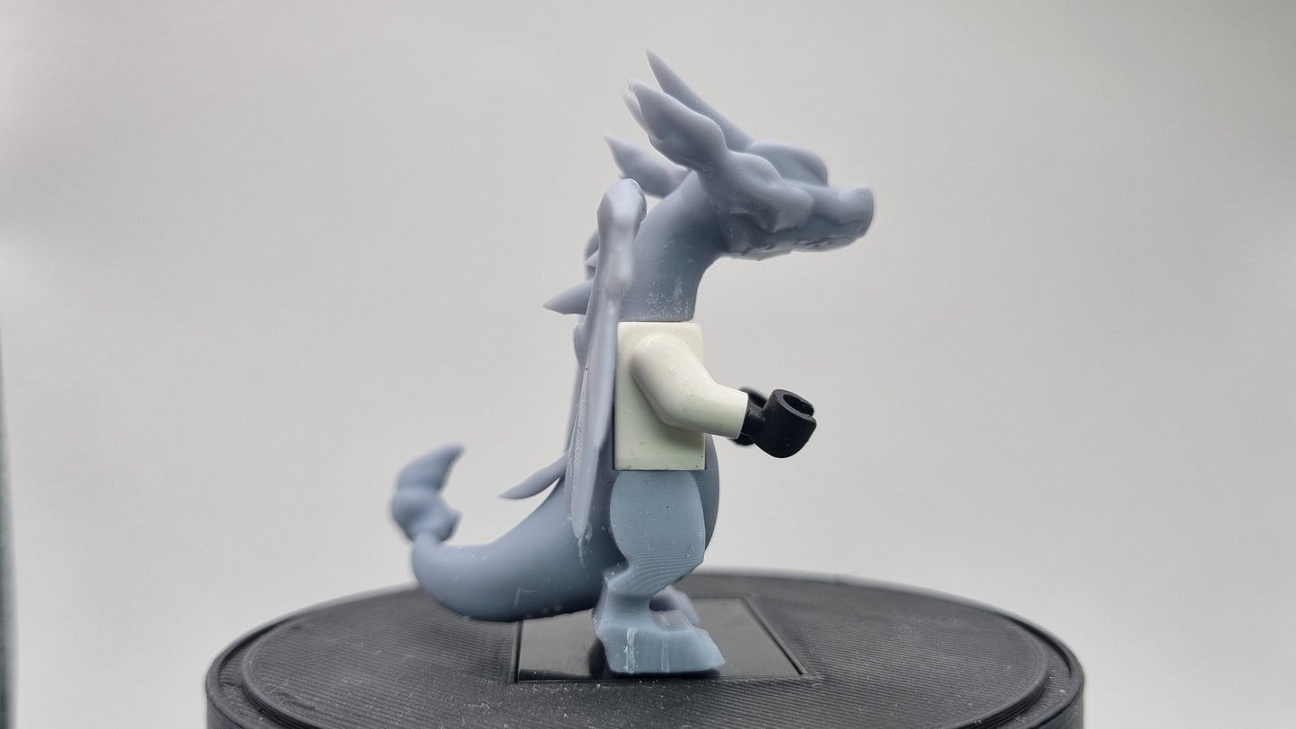 Building toy custom 3D printed minifigure animal to catch dragon X!