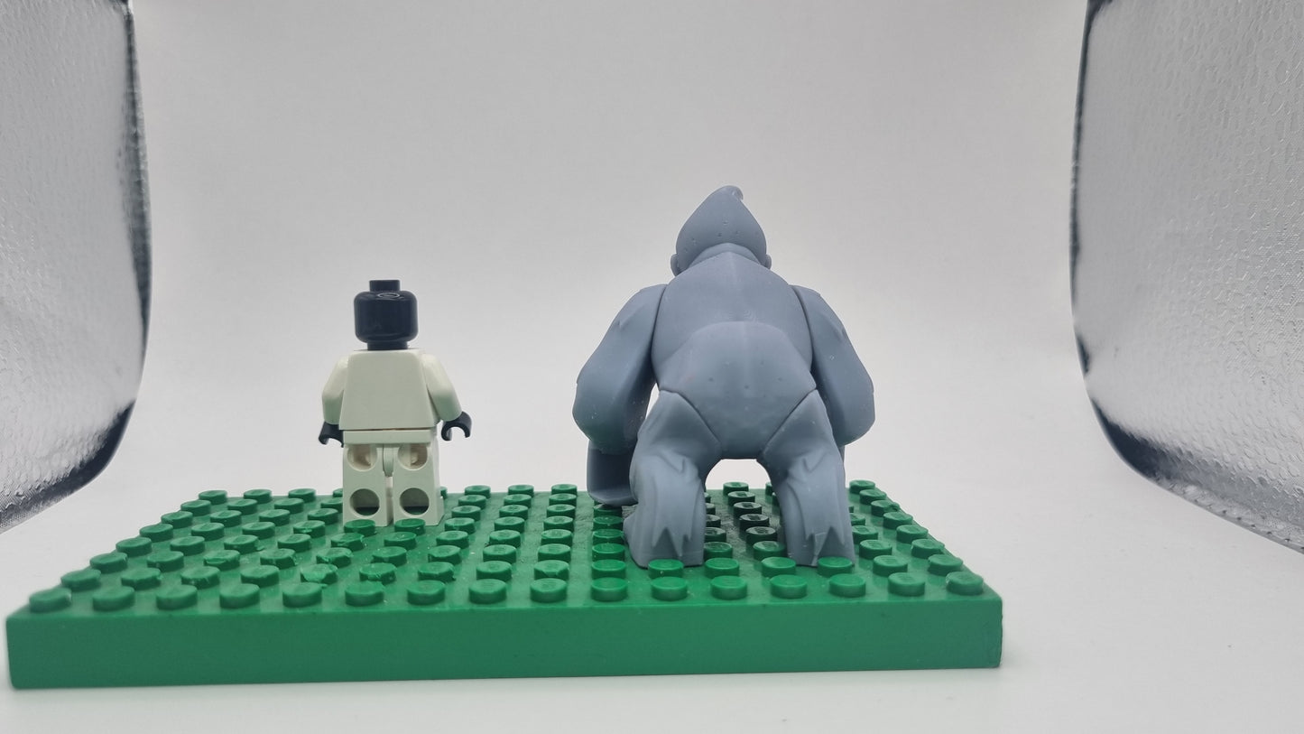 Building toy custom 3D printed angry barrel throwing monkey!
