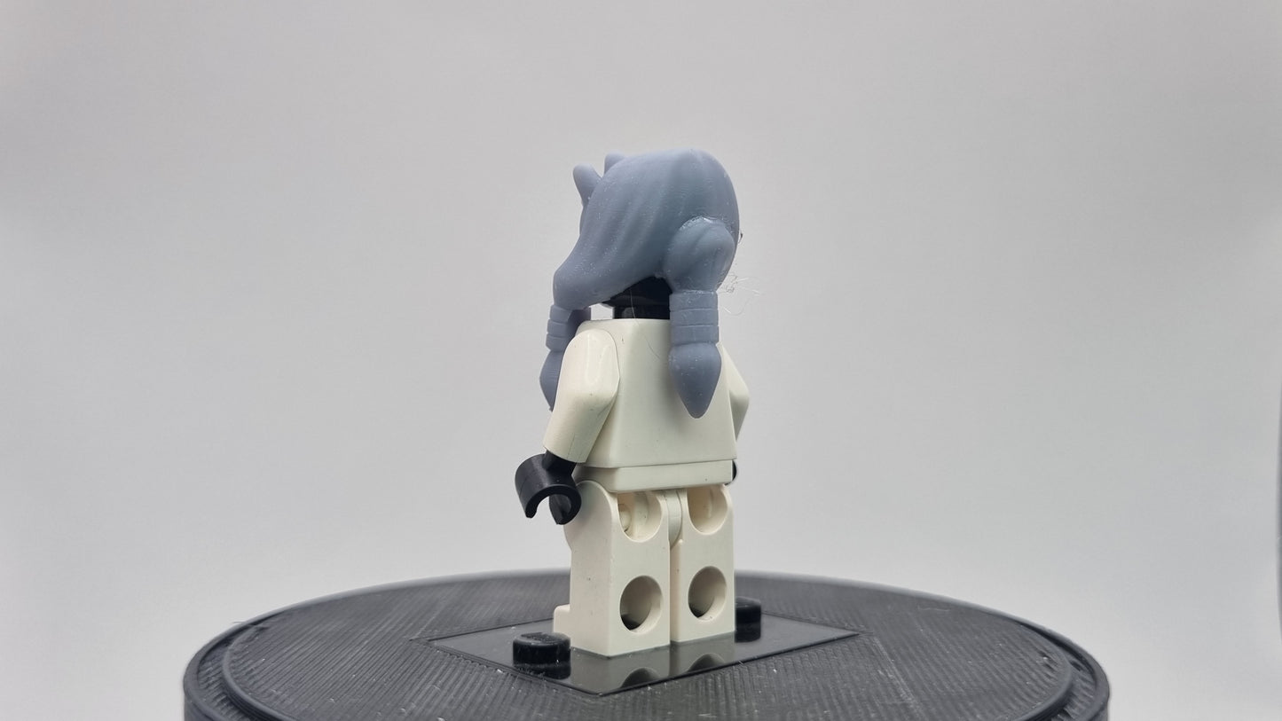 Building toy custom 3D printed galaxy wars alien with spikes on his forehead!