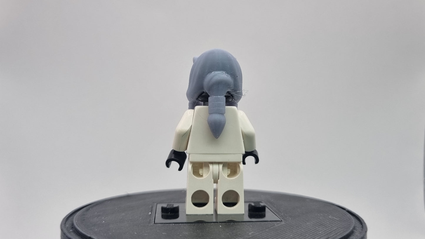 Building toy custom 3D printed galaxy wars alien with spikes on his forehead!