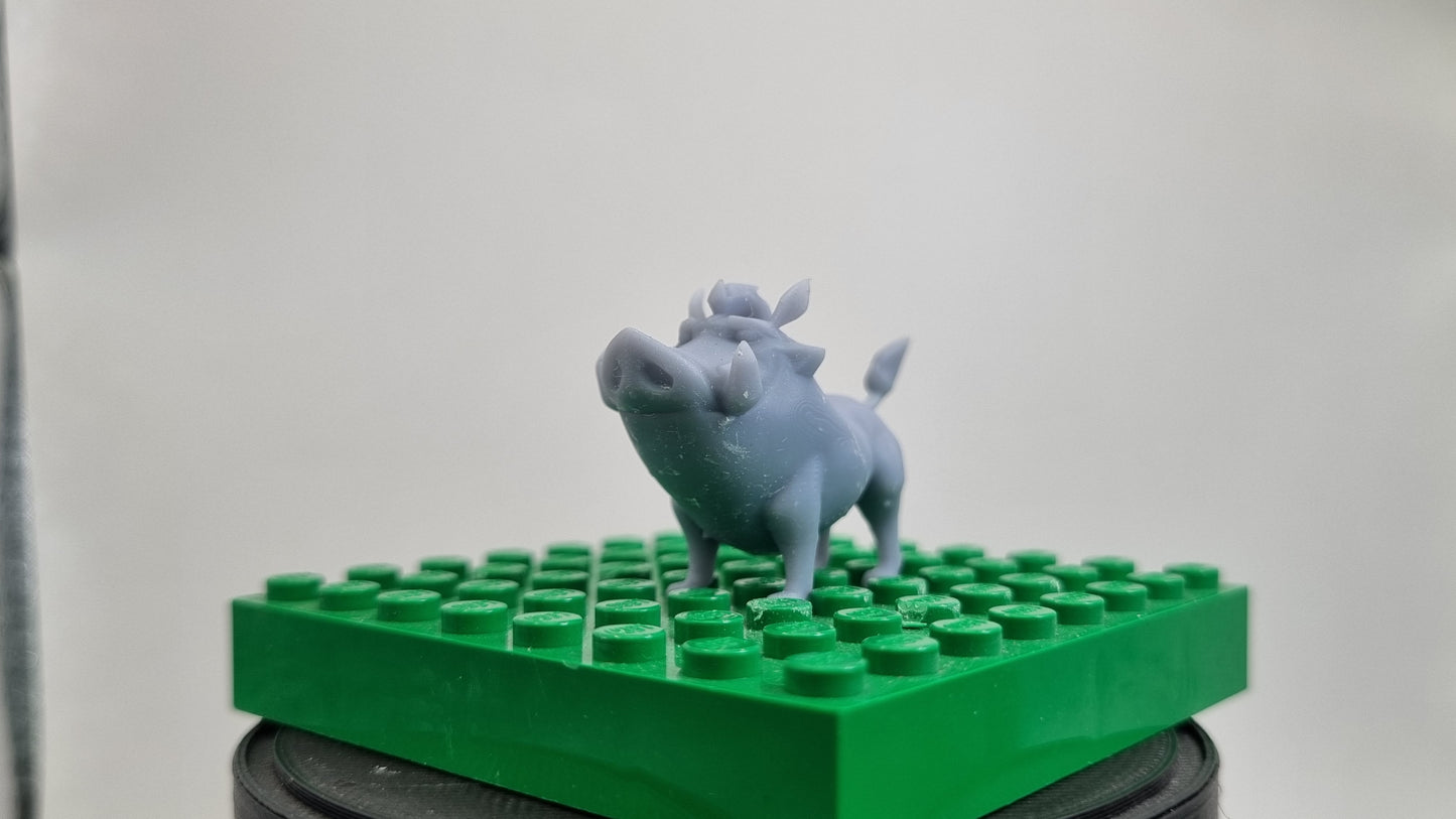 Building toy custom 3D printed pig that's a lions friend!