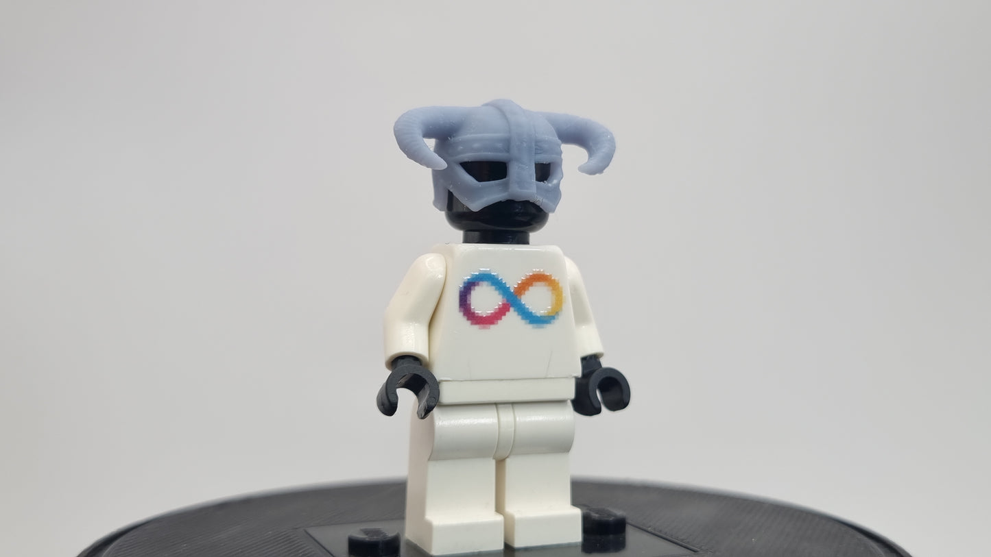 Building toy custom 3D printed the scrolls horned helmet!