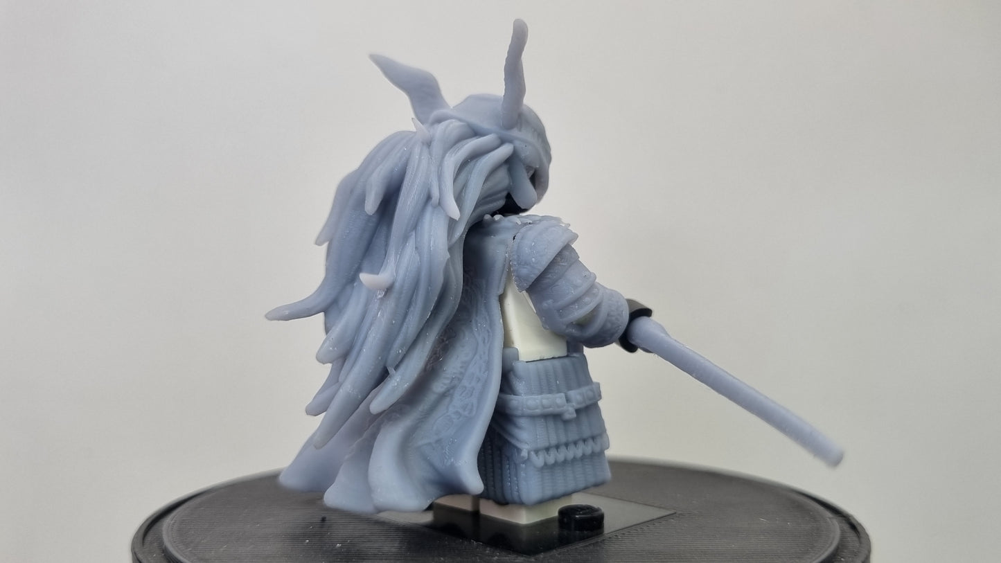 Building toy custom 3D printed elden masked female boss!