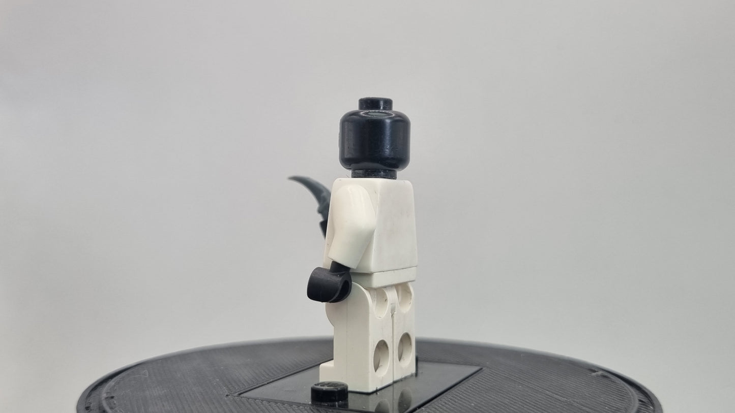 Building toy custom 3D printed knife! Printed in 12k high resolution resin!