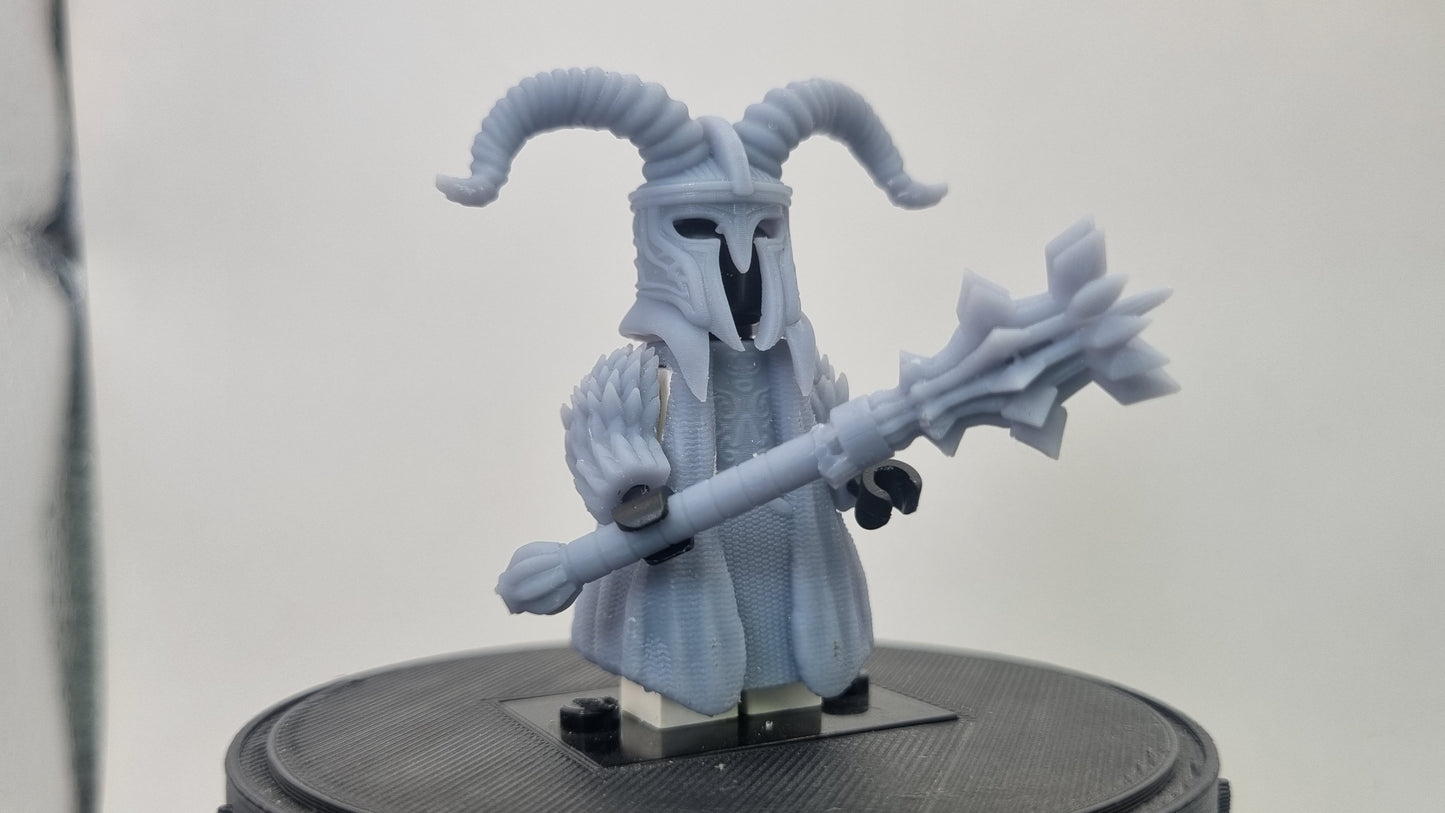 Building toy custom 3D printed evil lord survant with horns!