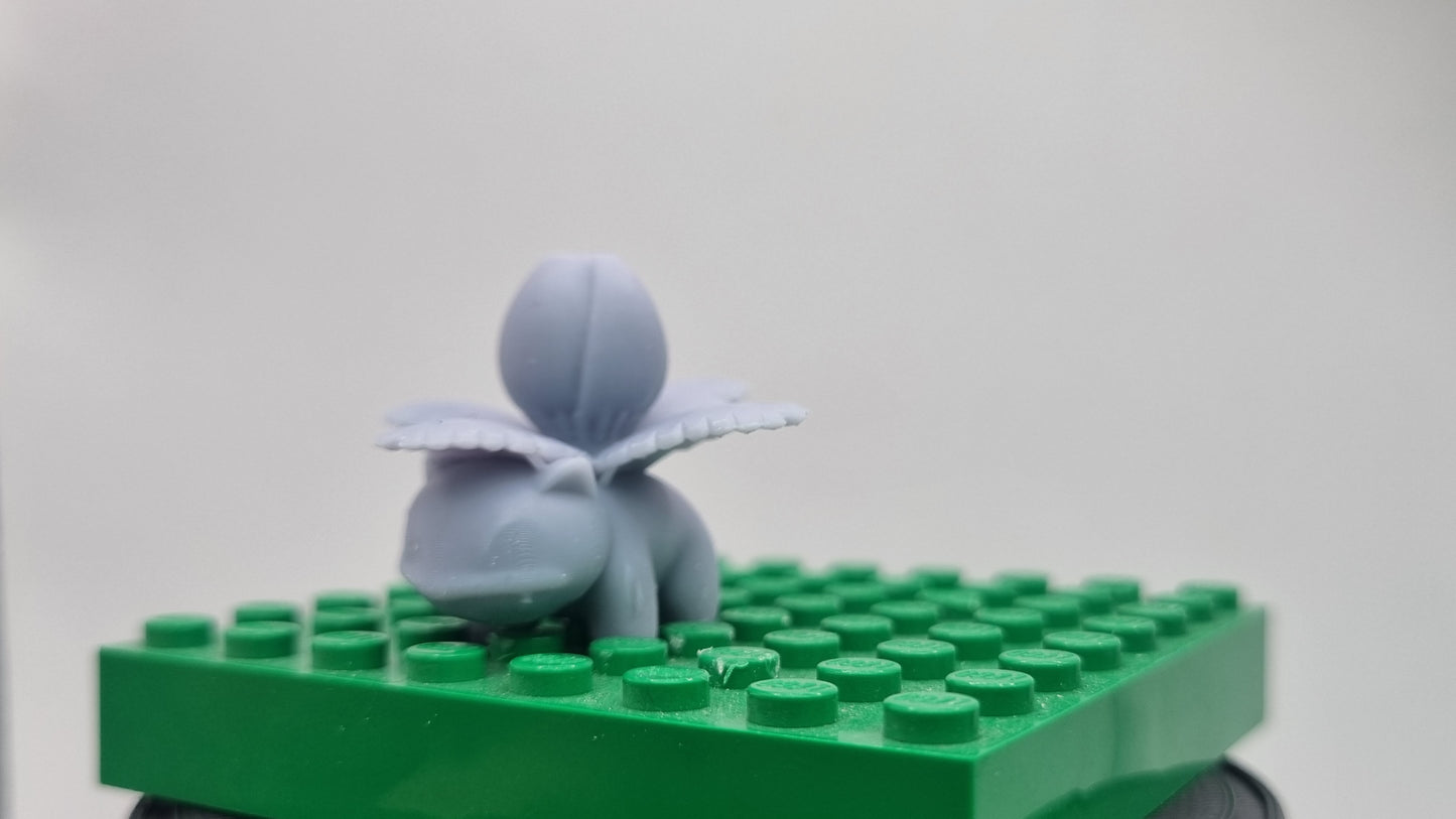 Building toy custom 3D printed animal to catch with medium plant on his back!
