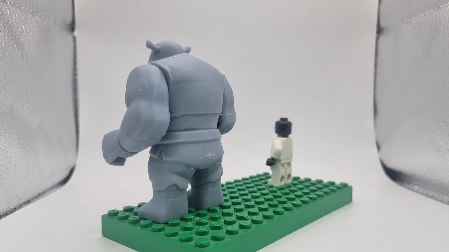 Building toy custom 3D printed green ogar!