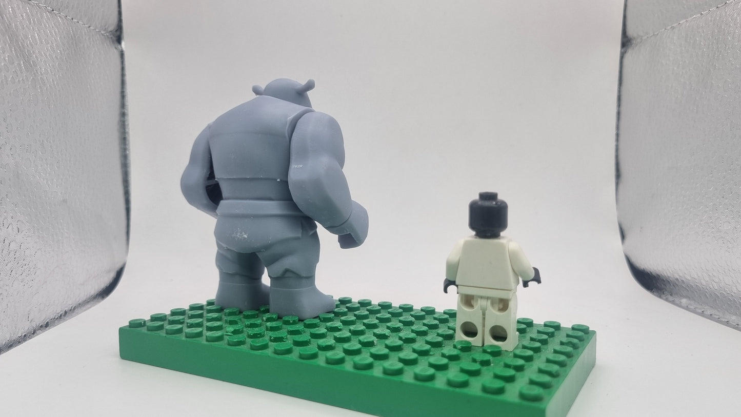 Building toy custom 3D printed green ogar!