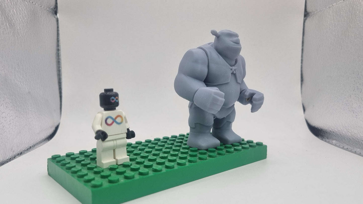 Building toy custom 3D printed green ogar!