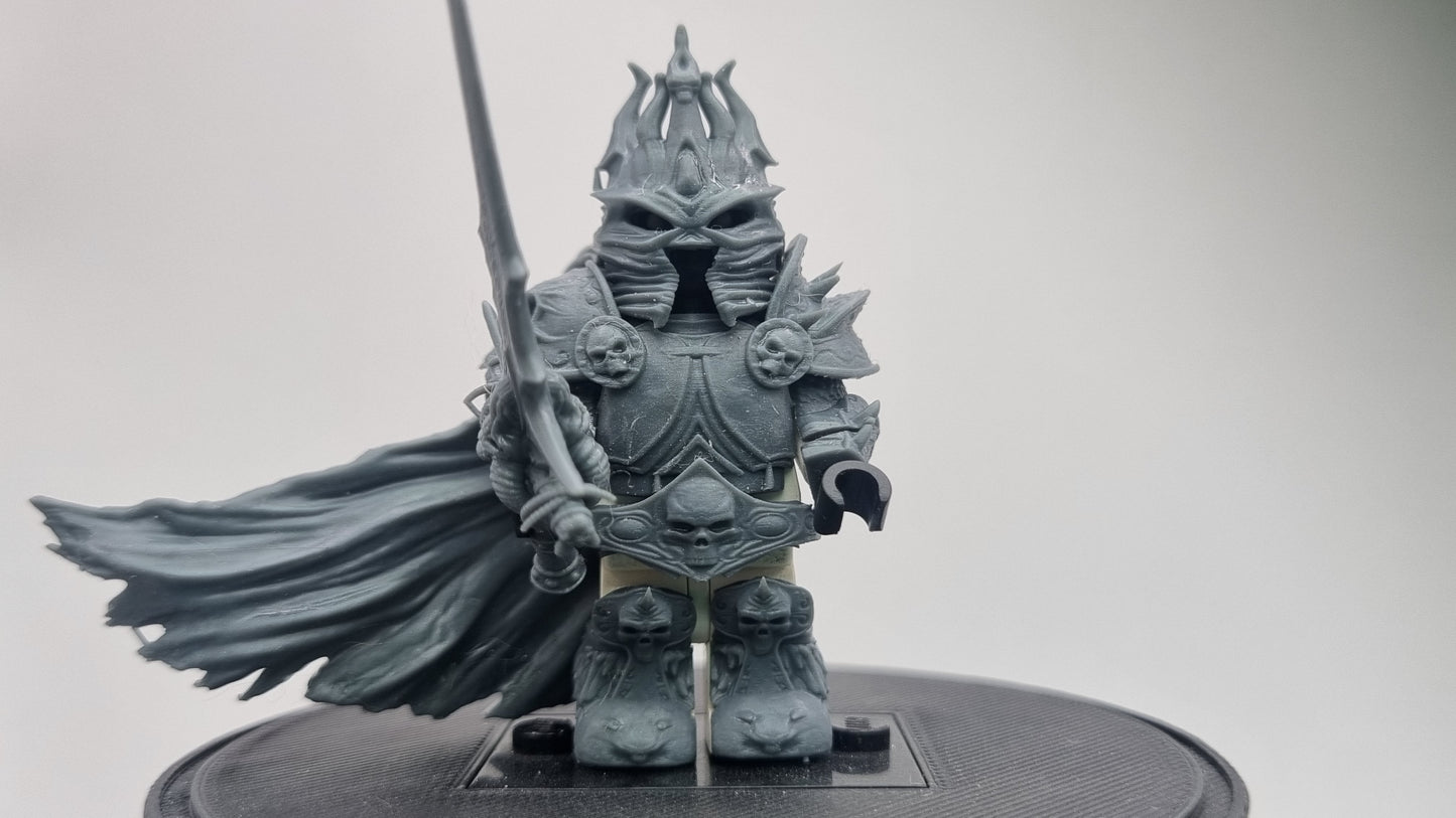Building toy custom 3D printed winter king! Printed in 12k high resolution resin!