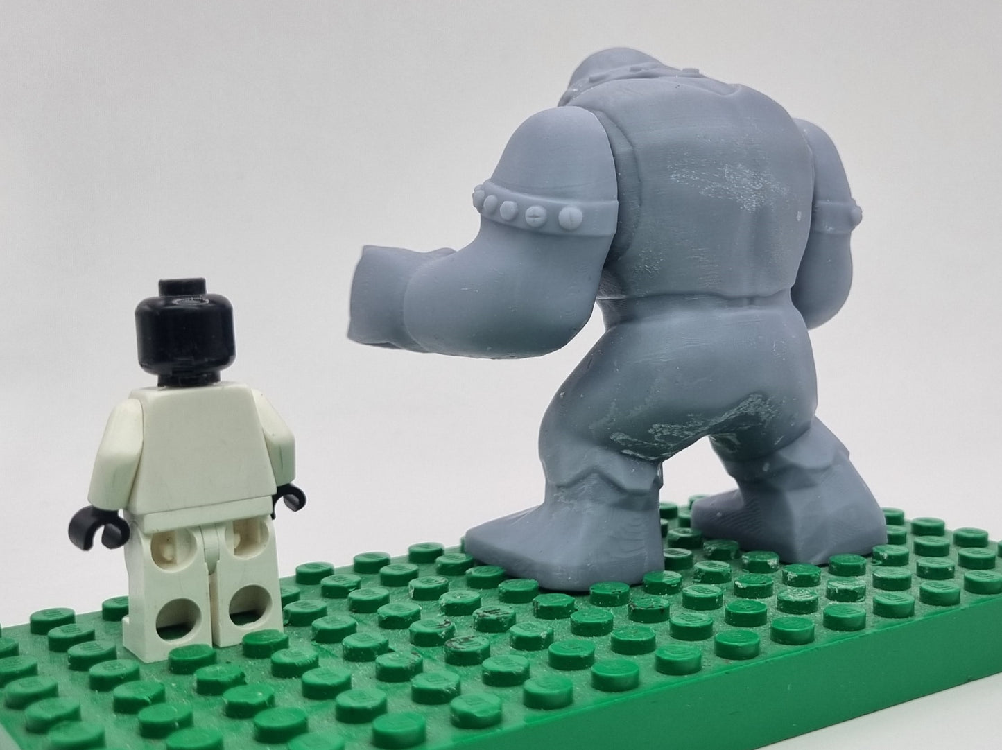 Building toy custom 3D printed super hero big red rampaging guy!