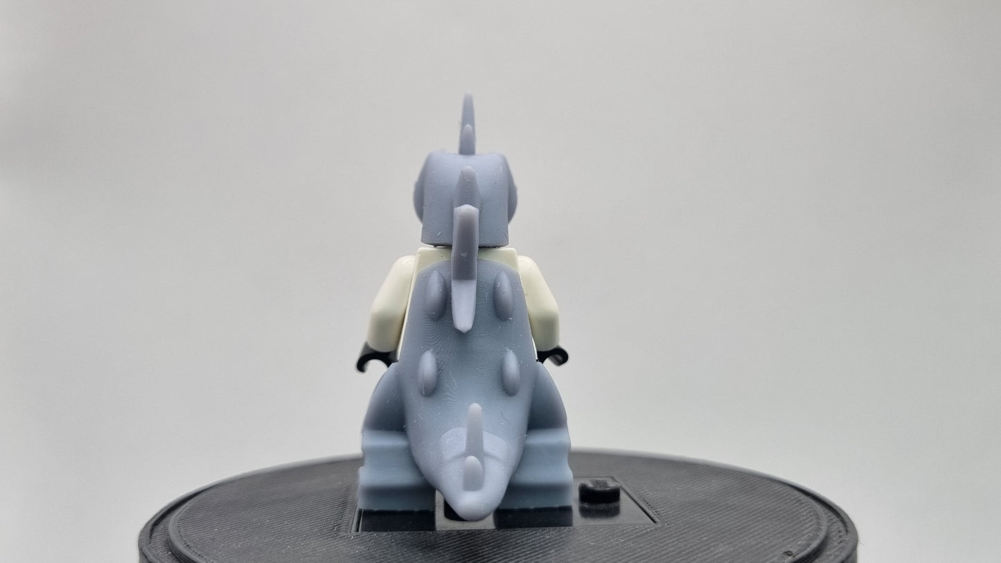 Building toy custom 3D printed anima to catch minifigure style alligator!