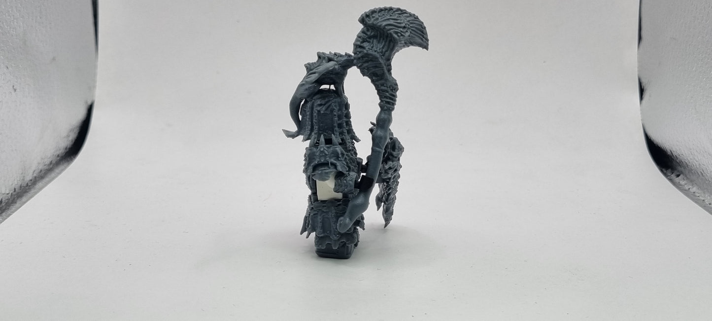 Building toy custom 3D printed tree lord defending a castle!