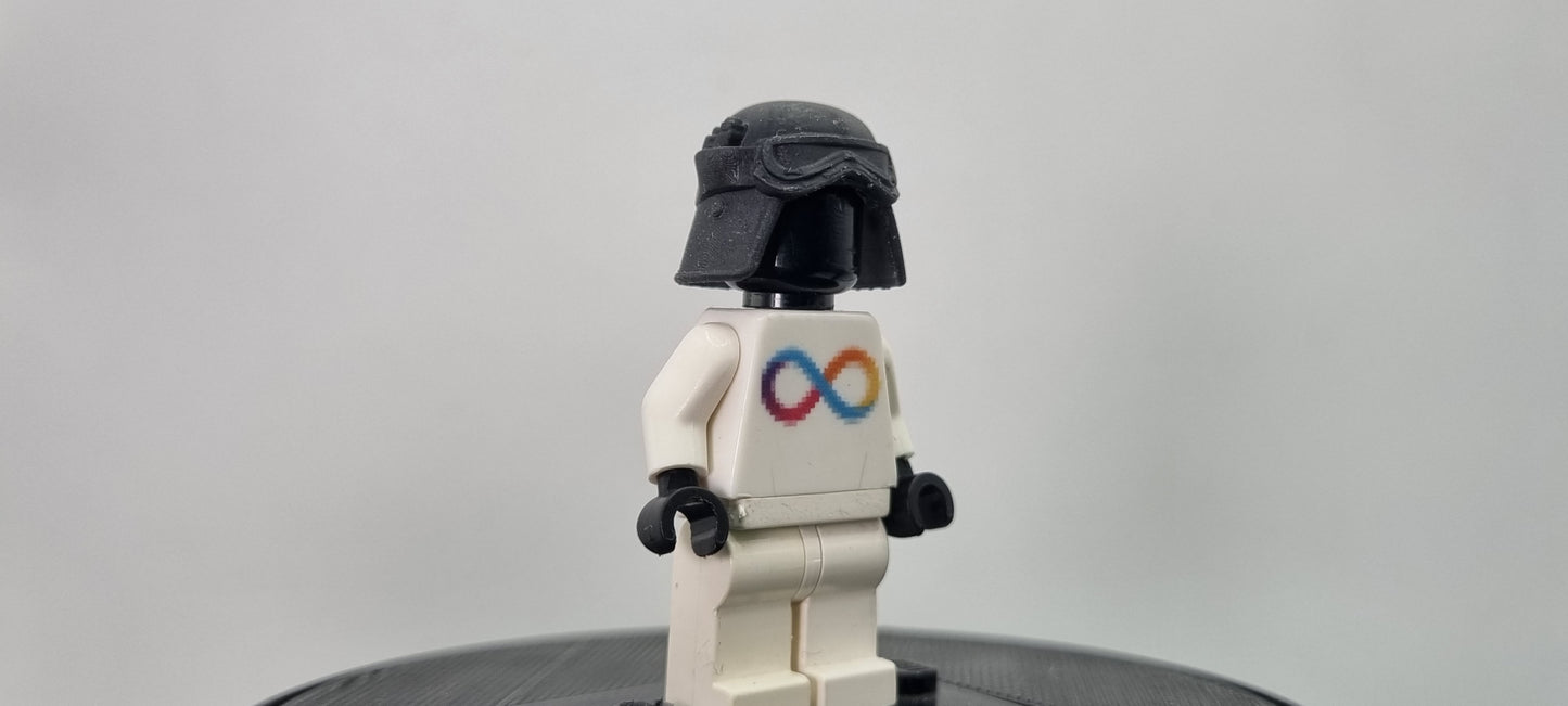 Building toy custom 3D printed galaxy wars mud bucket with visor up