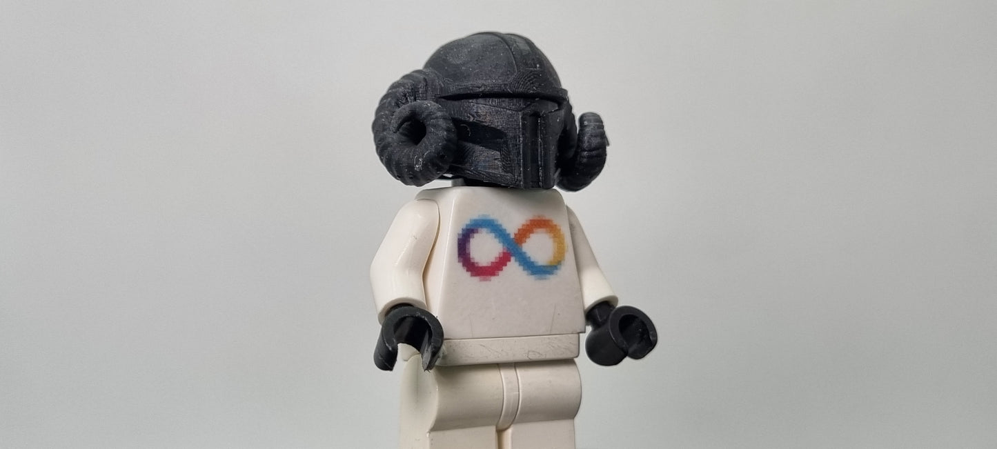 Building toy custom 3D printed galaxy wars medieval bucket helmet with round horns on the side!