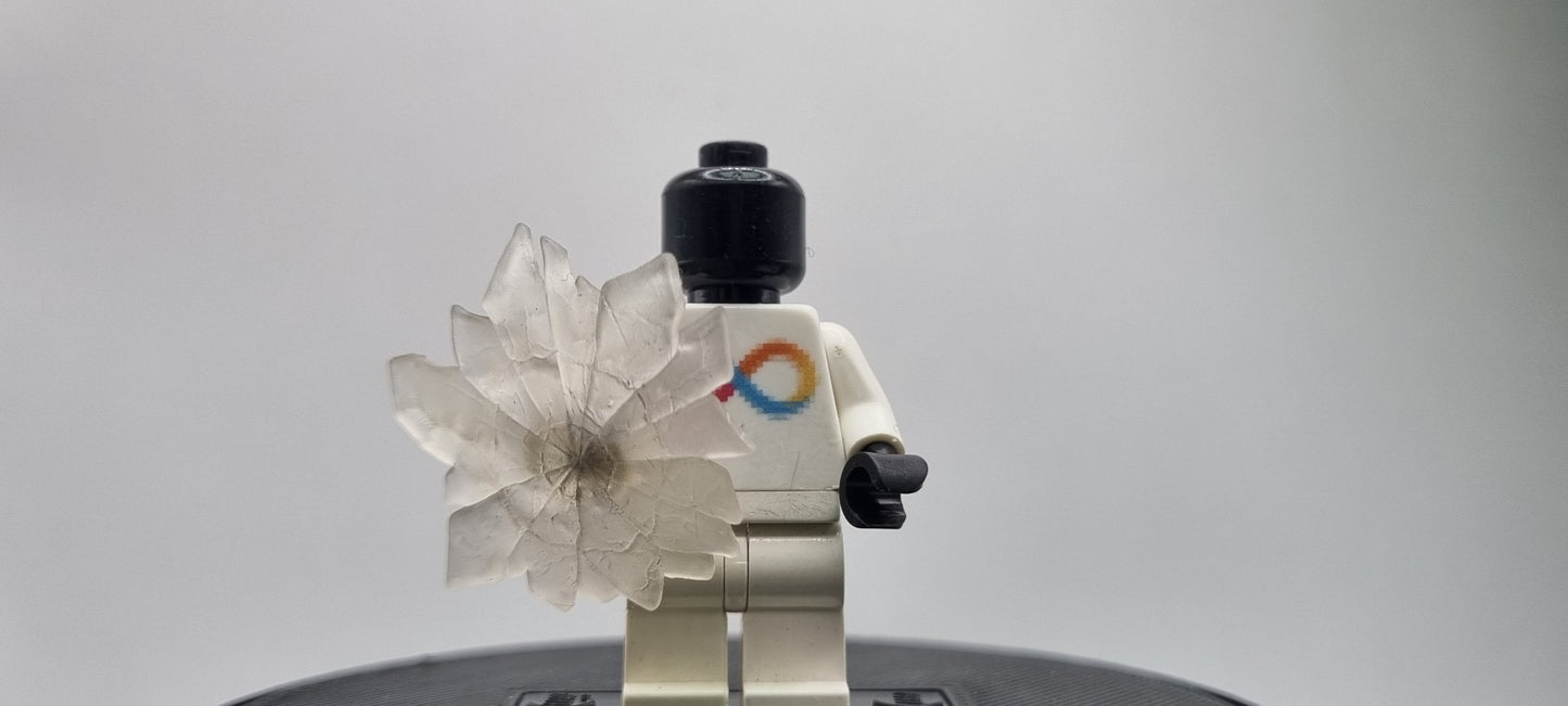Building toy custom 3D printed old pirate with with earth earthquake effect!