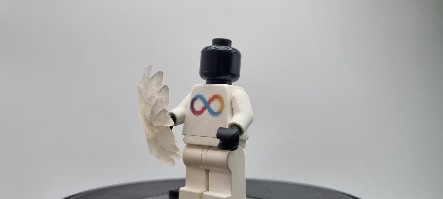 Building toy custom 3D printed old pirate with with earth earthquake effect!