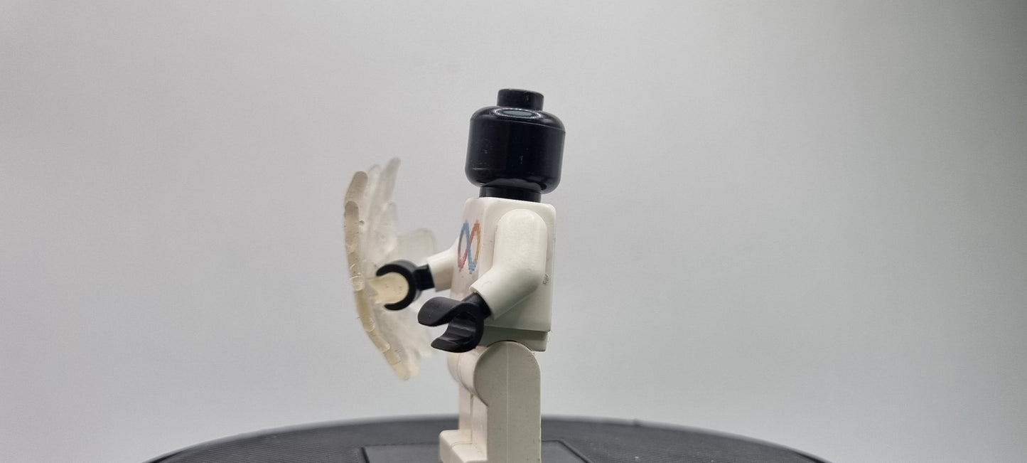 Building toy custom 3D printed old pirate with with earth earthquake effect!