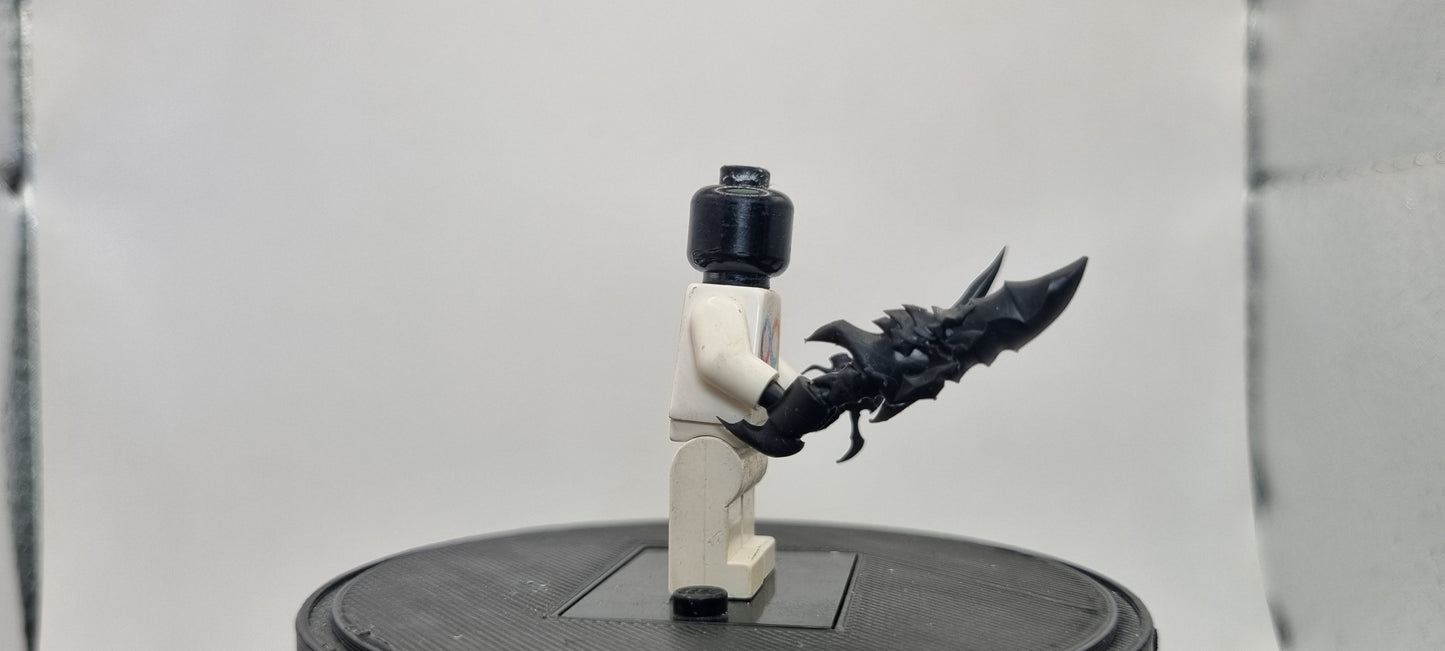 Building toy custom 3D printed level up final daggers!