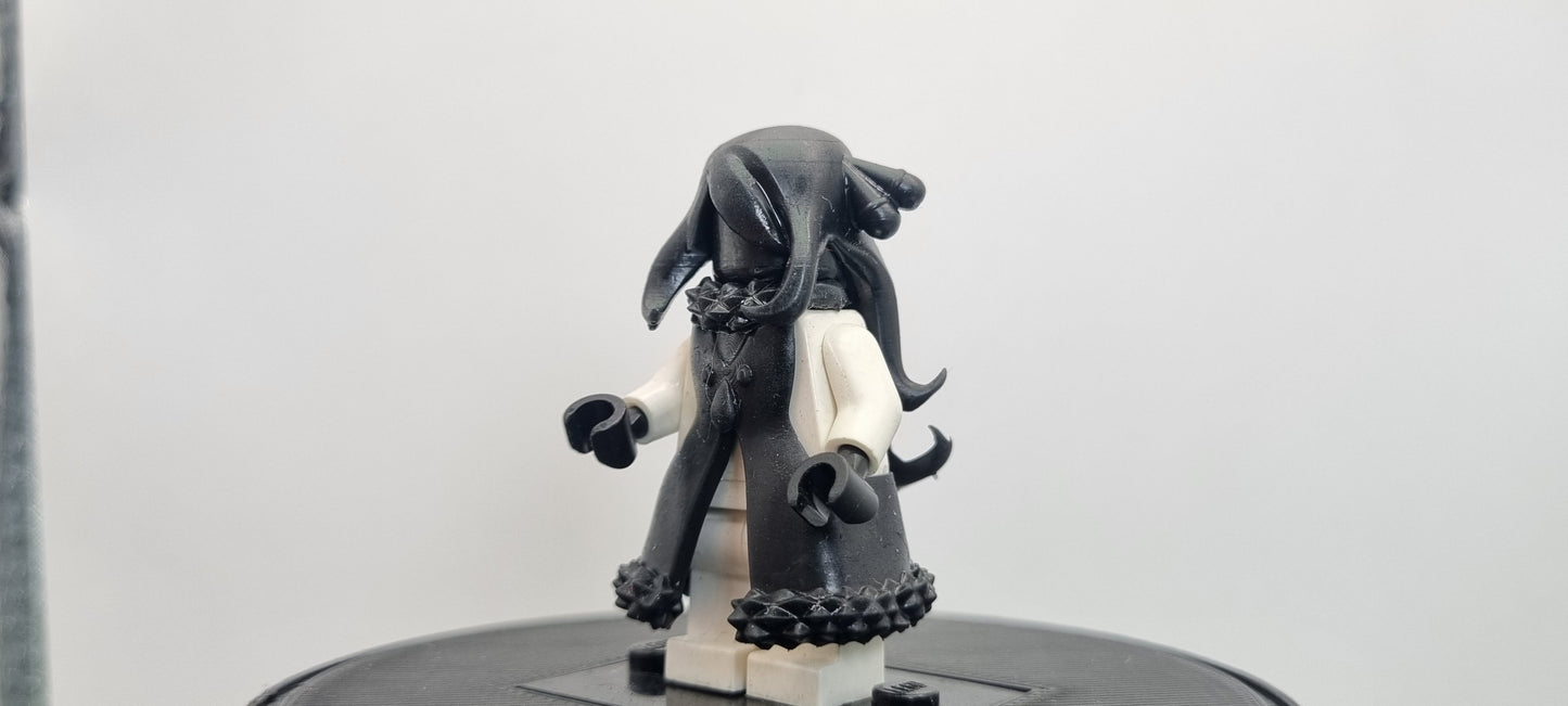 Building toy custom 3D printed anima to catch trainer with blonde hair!