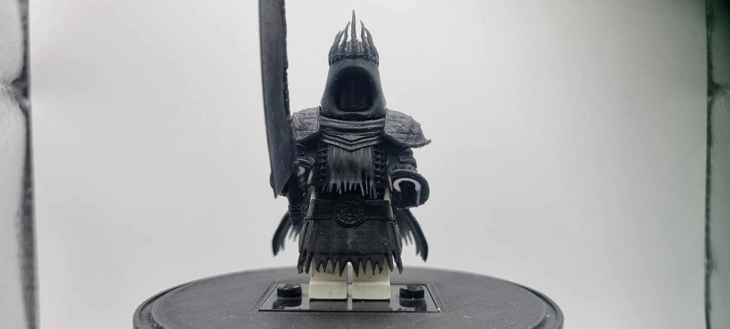 Building toy custom 3D printed giant with sword!