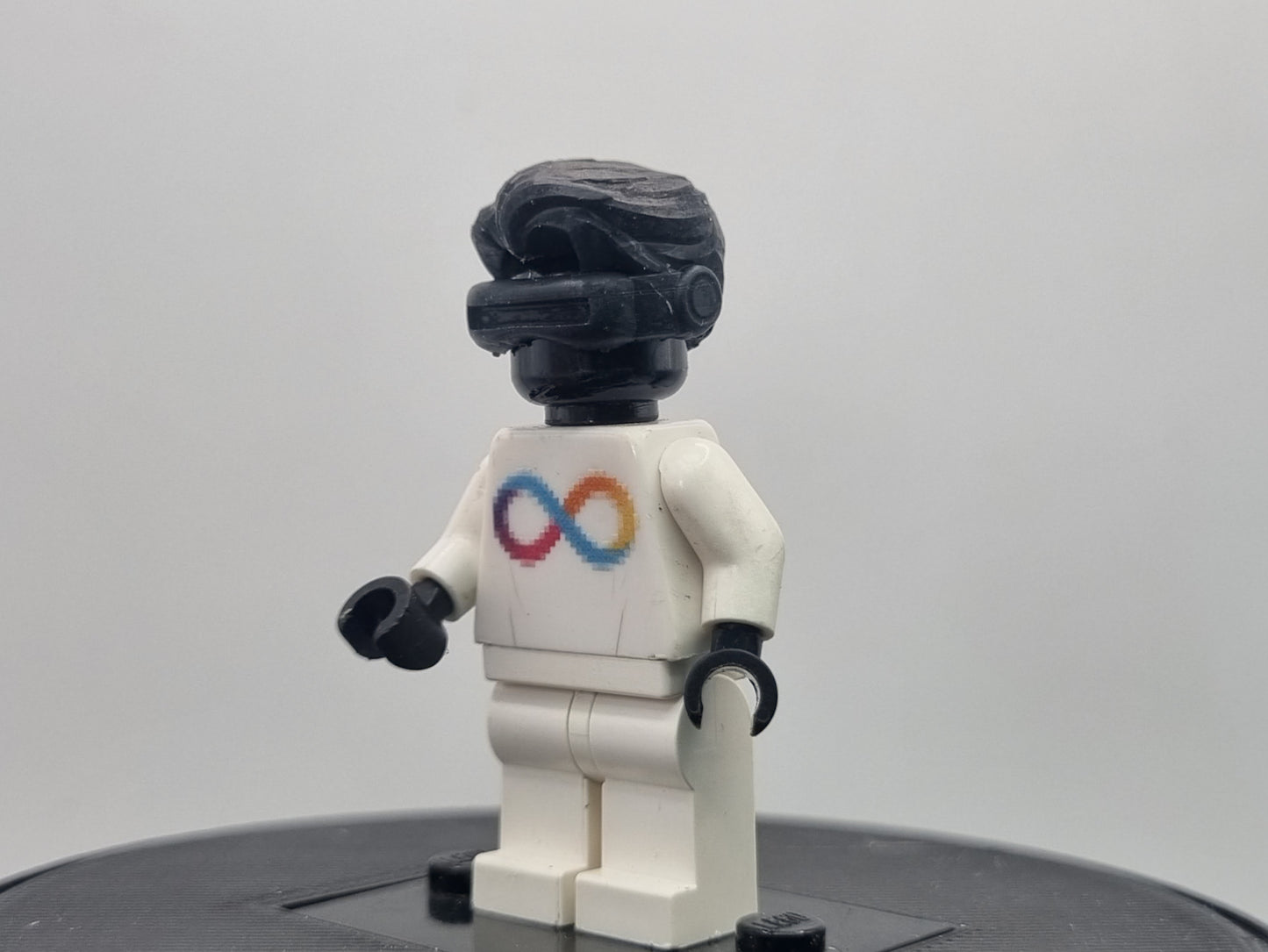 Building toy custom 3D printed laser eyed hero hair