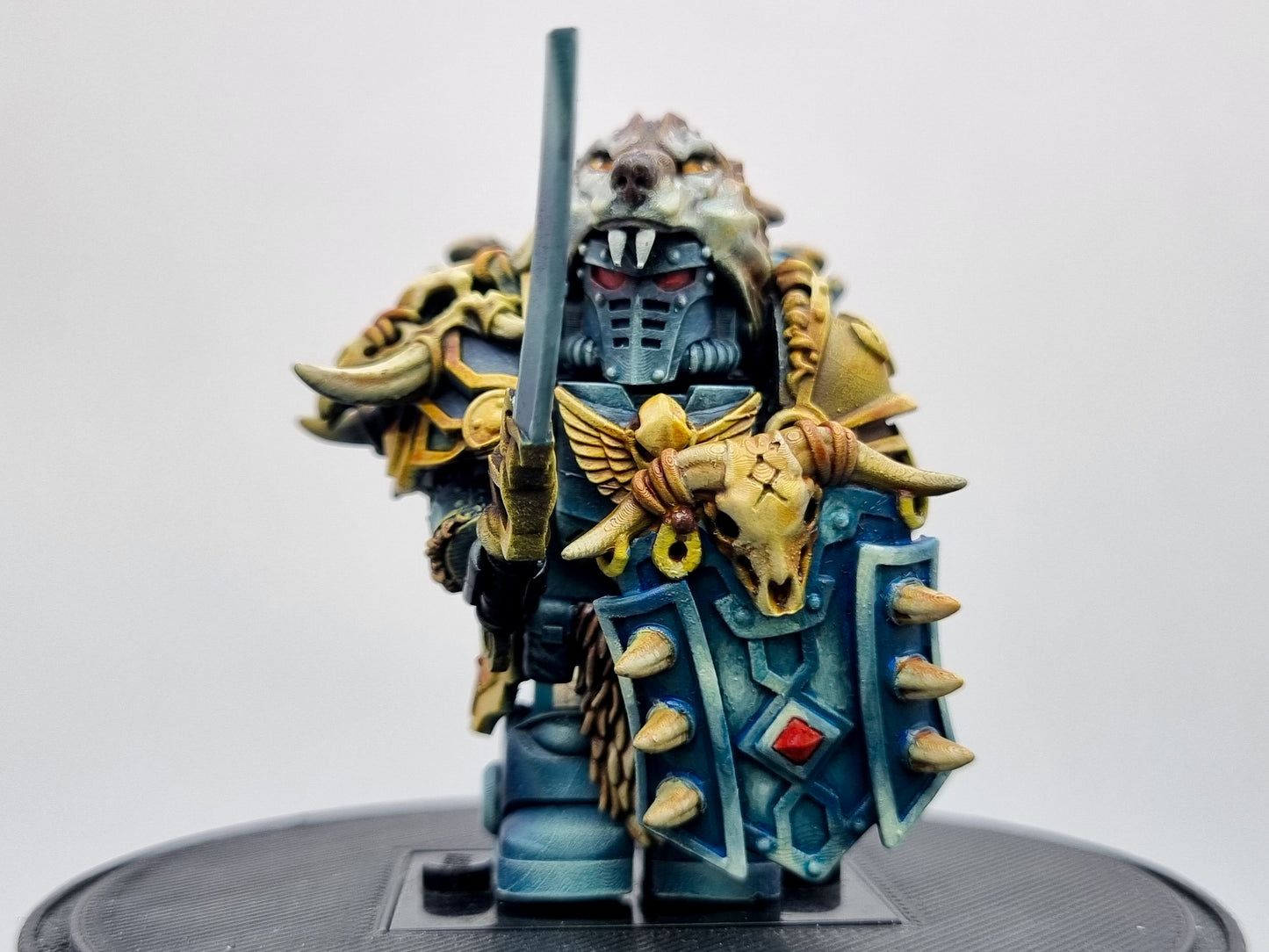Building toy custom painted wolve galactic marine