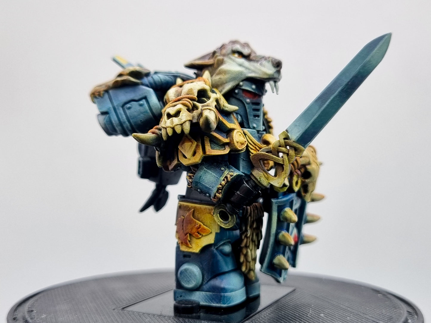 Building toy custom painted wolve galactic marine
