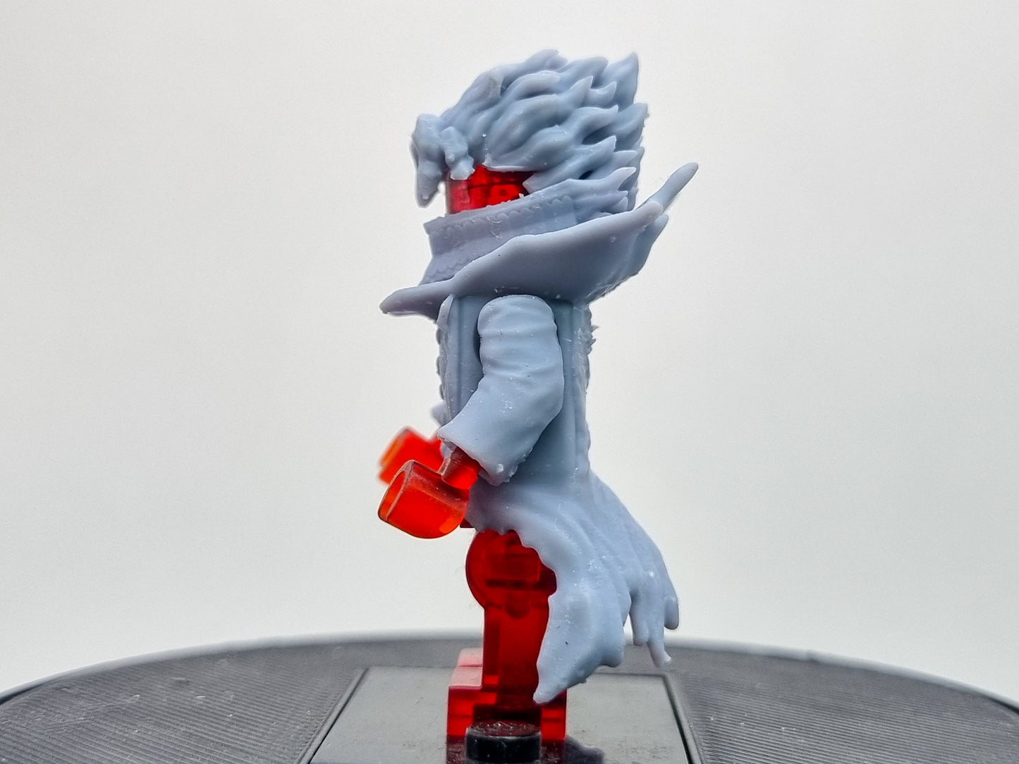 Building toy custom 3D printed fast runner looking with granny powers