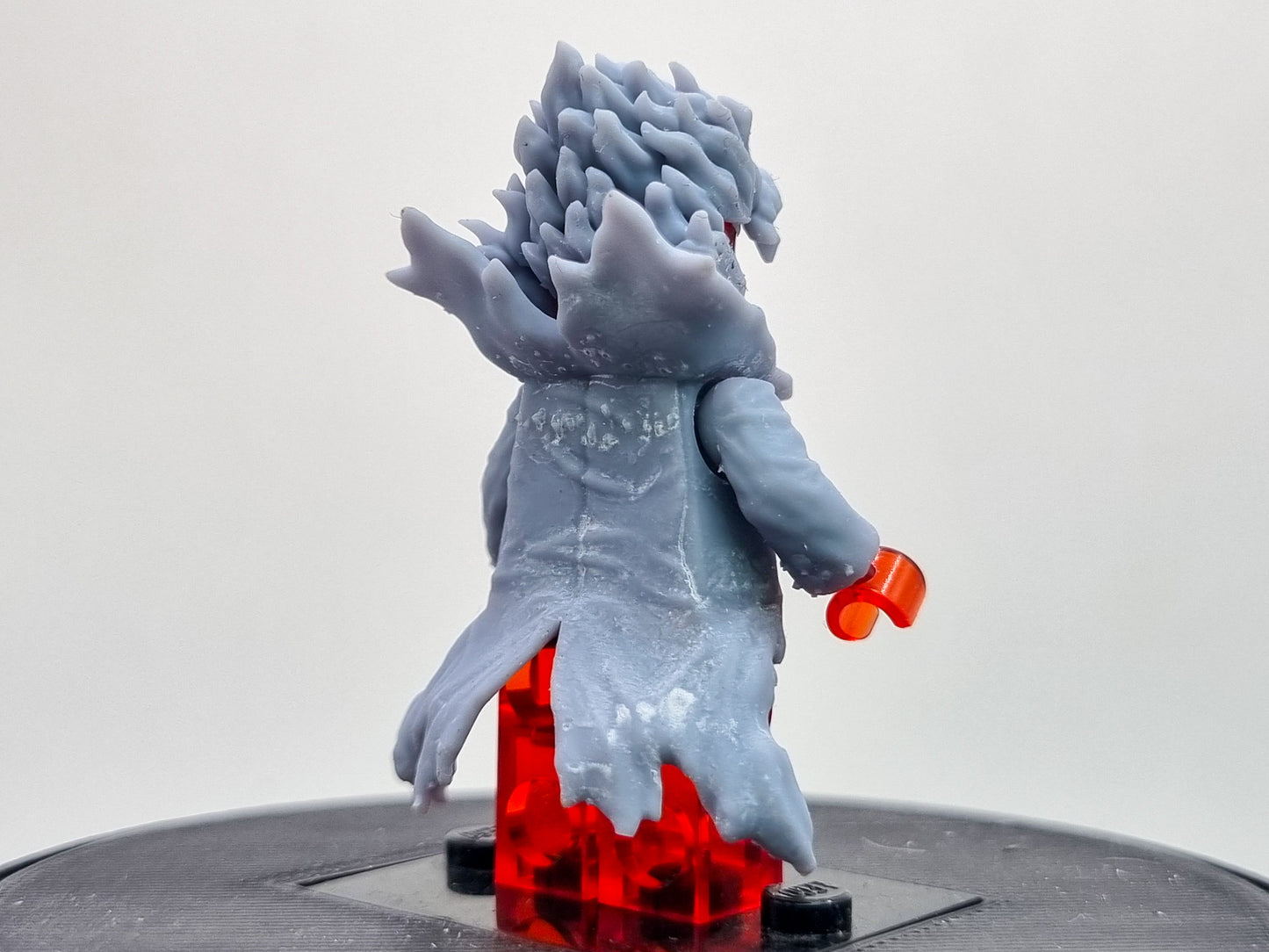 Building toy custom 3D printed fast runner looking with granny powers