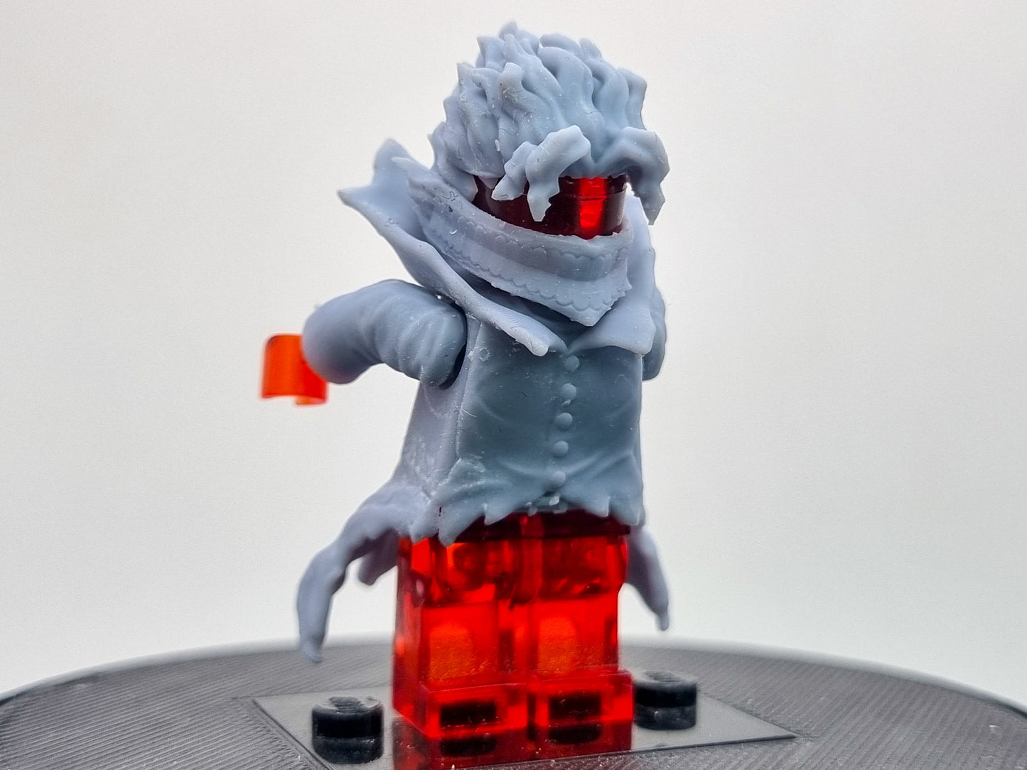 Building toy custom 3D printed fast runner looking with granny powers