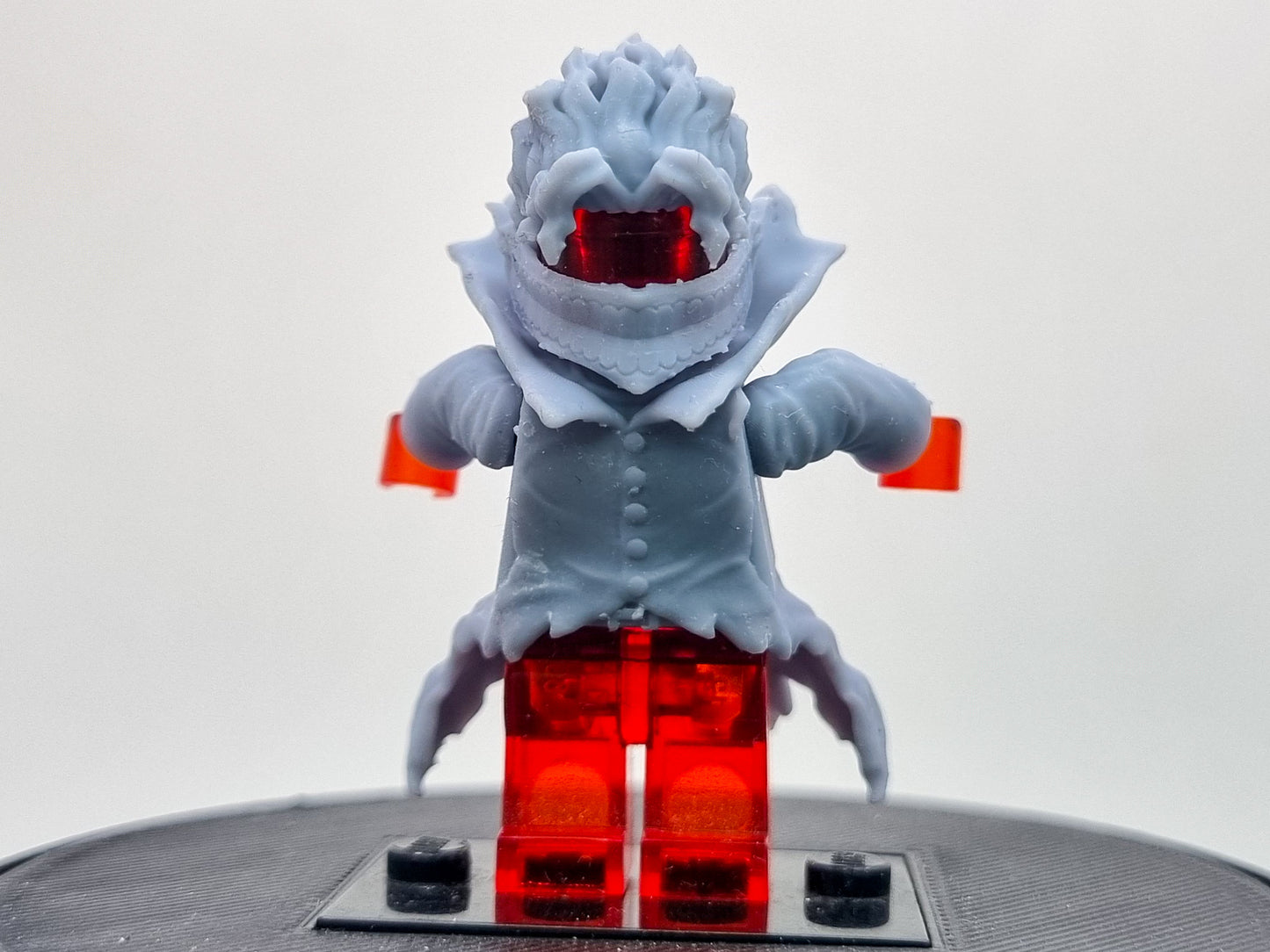 Building toy custom 3D printed fast runner looking with granny powers
