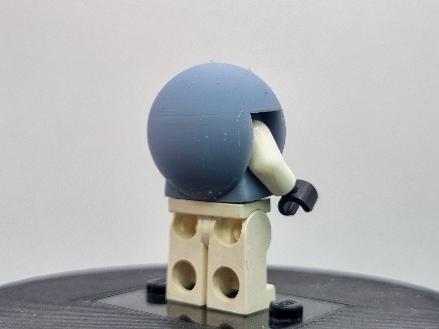 Building toy custom 3D printed yellow ball maze runner!