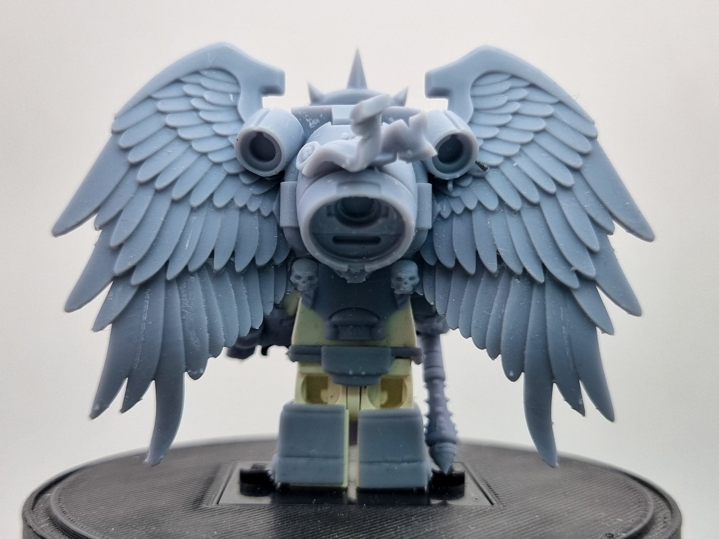 Building toy custom 3D printed golder galactic marine