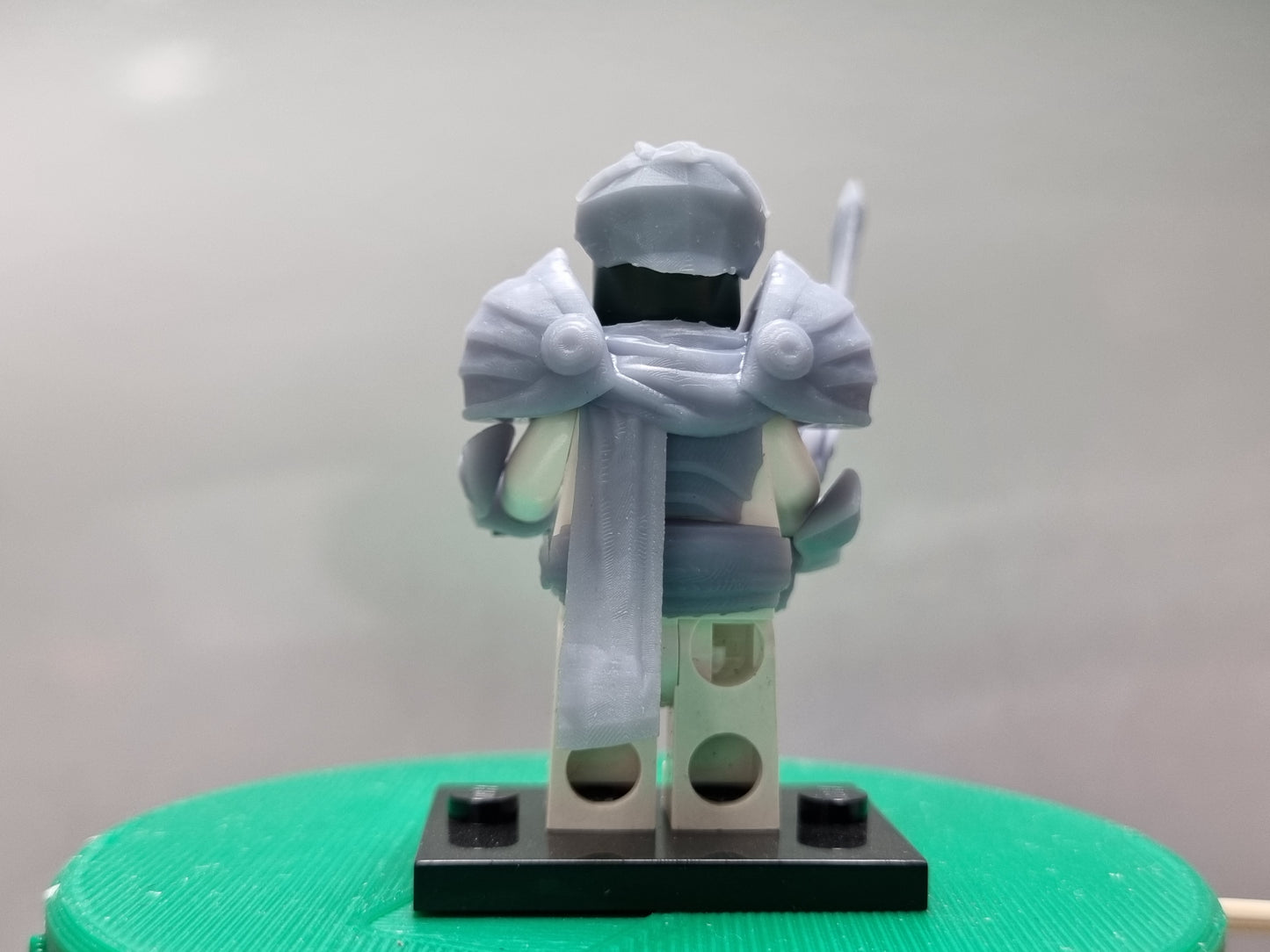 Lego compatible custom 3D printed Garen armor set!