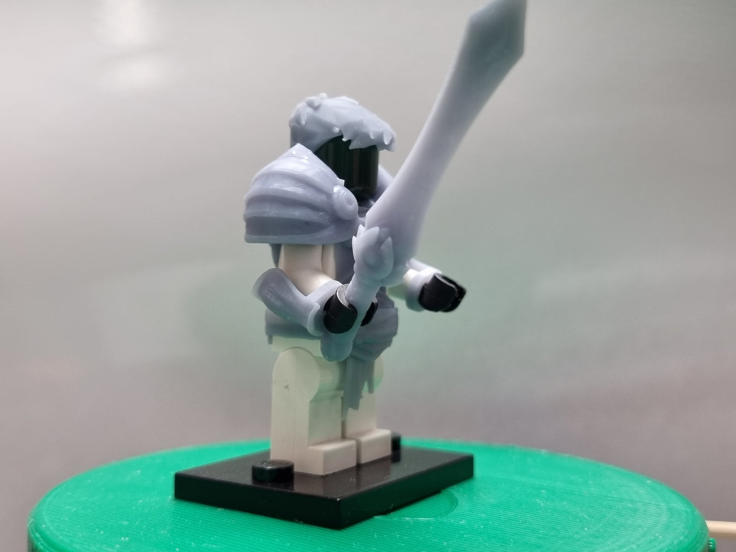 Lego compatible custom 3D printed Garen armor set!