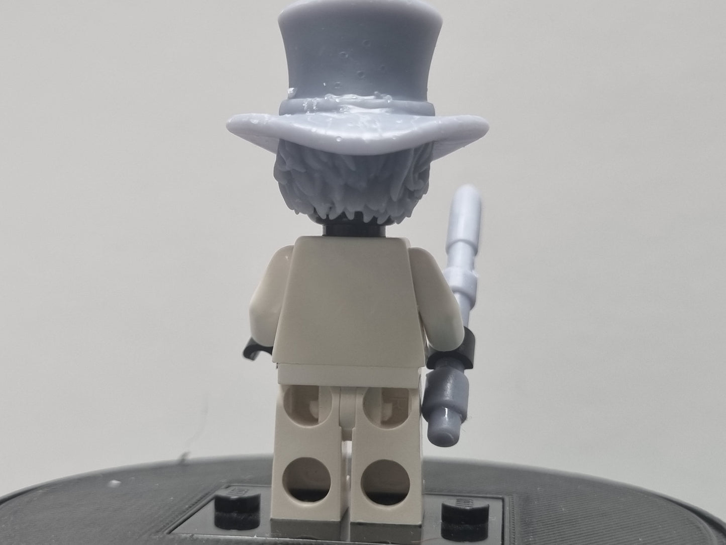 Custom 3D printed Lego compatible man with pipe set!
