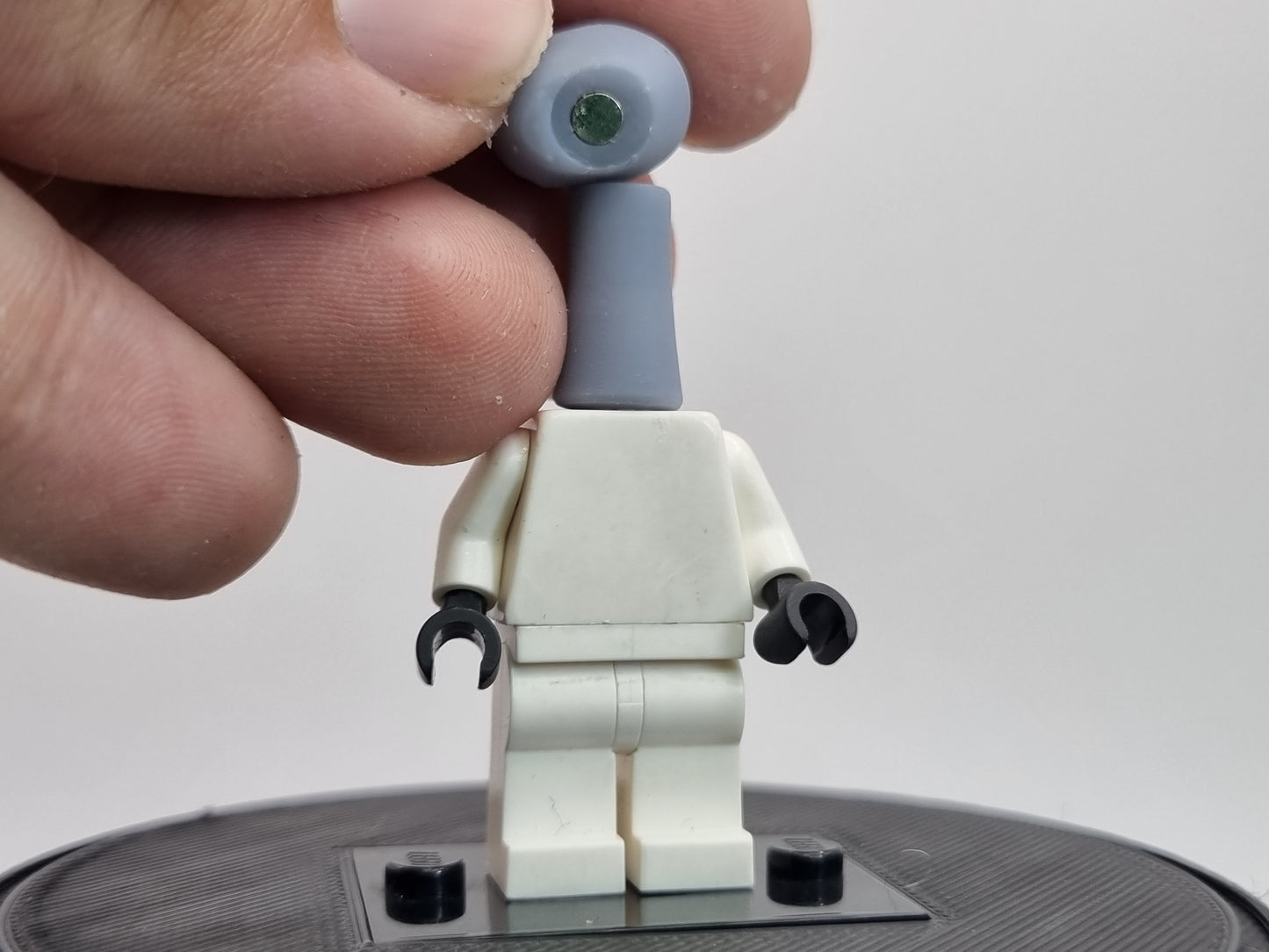 lego compatible 3D printed turnable Long neck alien head!