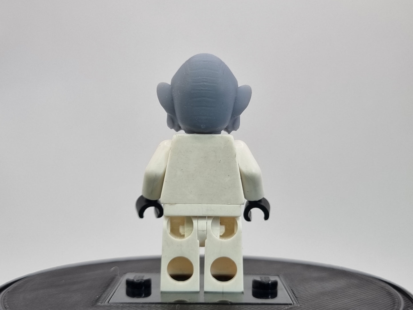 lego compatible 3D printed alien with dog like head!