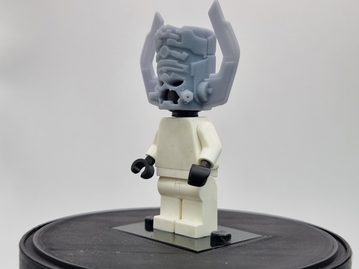 Lego compatible 3D printed guy with big hunger helmet!