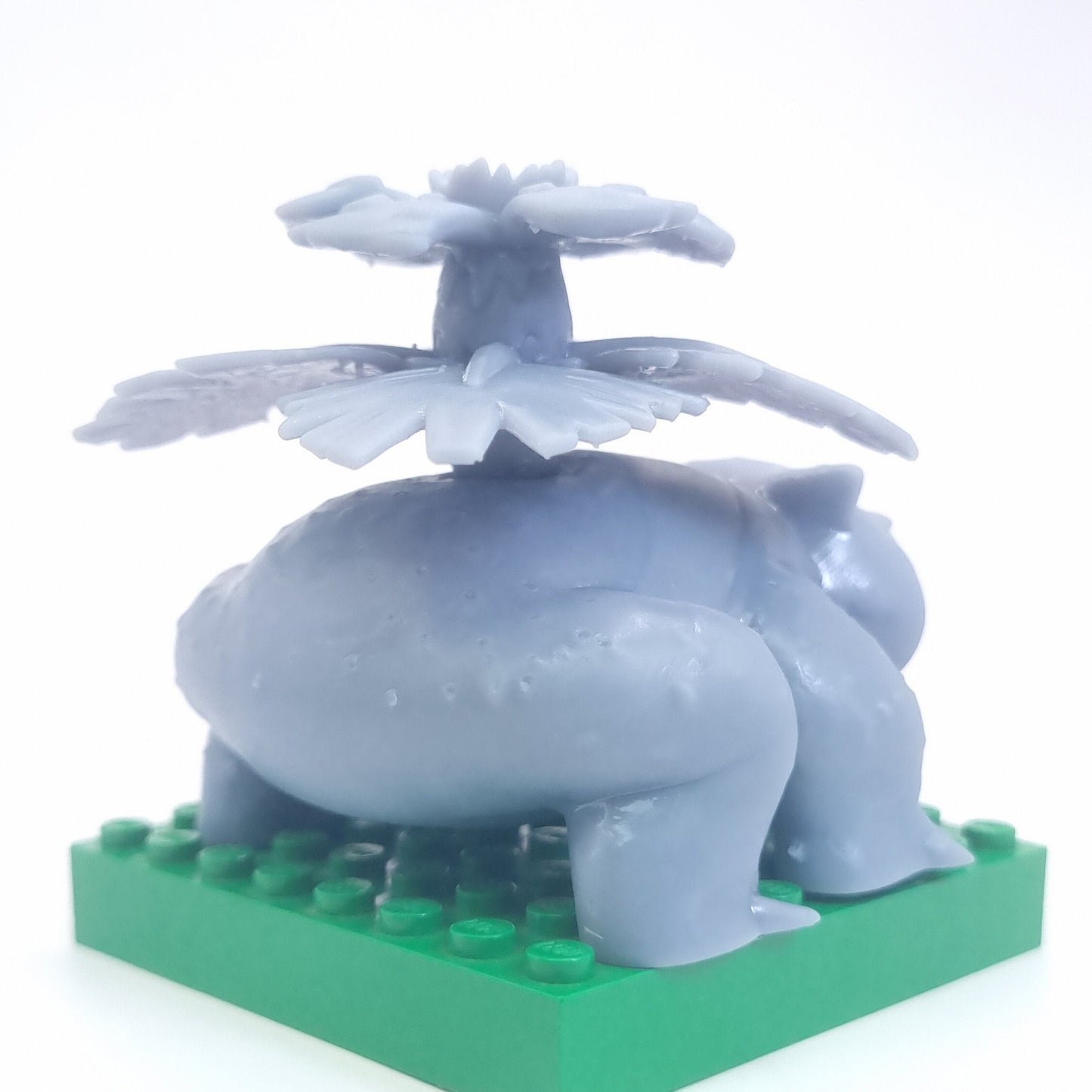 Building toy custom 3D printed creature with tree on his back!