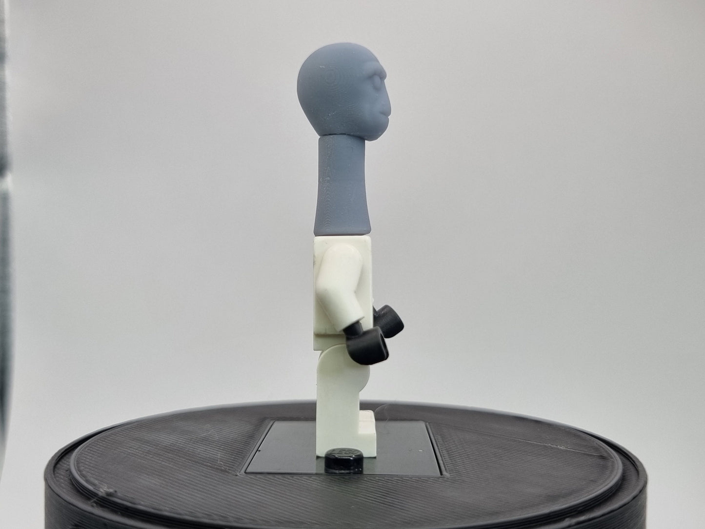 Building toy custom 3D printed Long neck alien head!