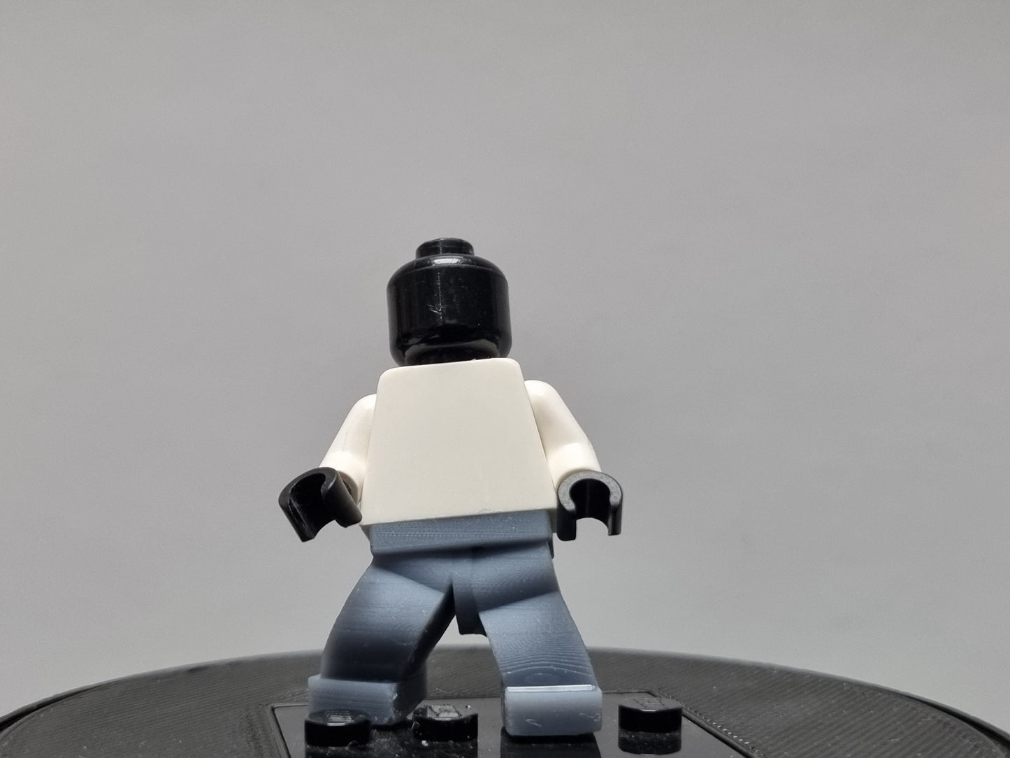 Building toy custom 3D printed posed legs!