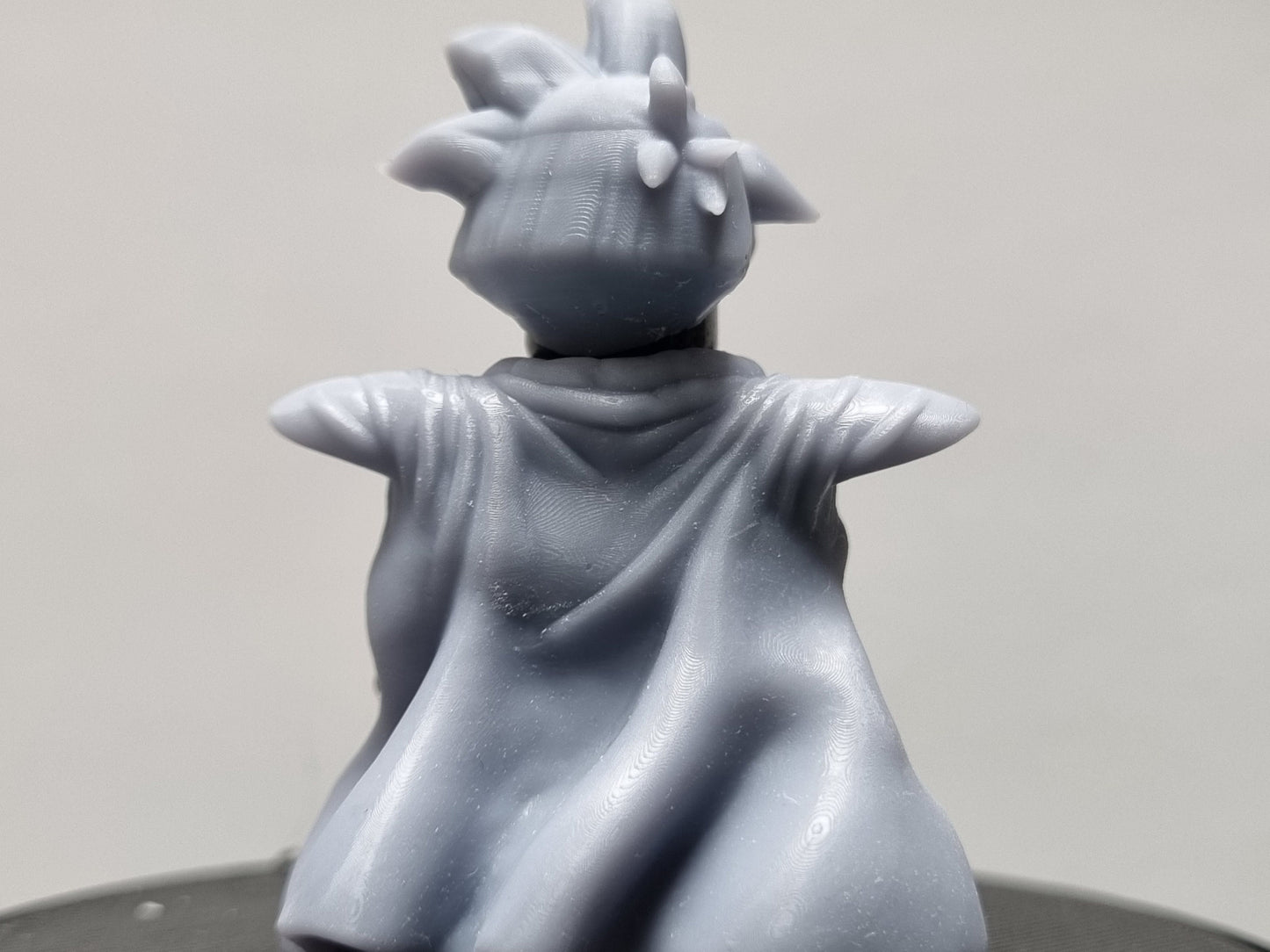 Building toy custom 3D printed spiked hair and cape!