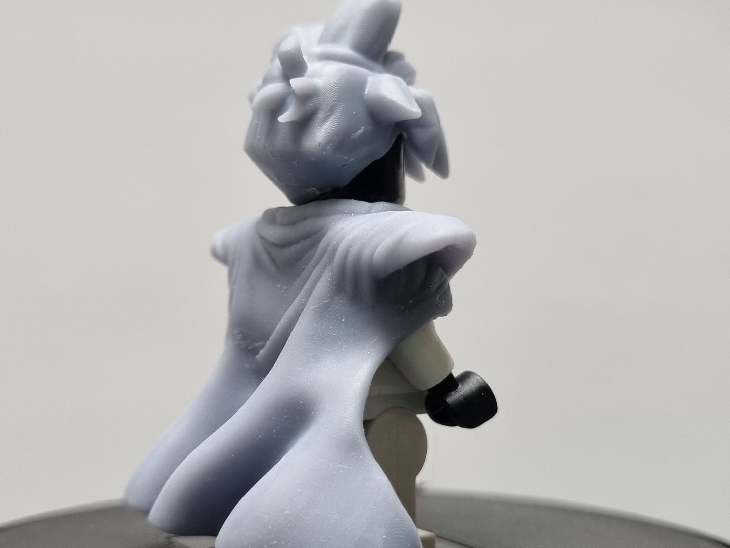 Building toy custom 3D printed spiked hair and cape!