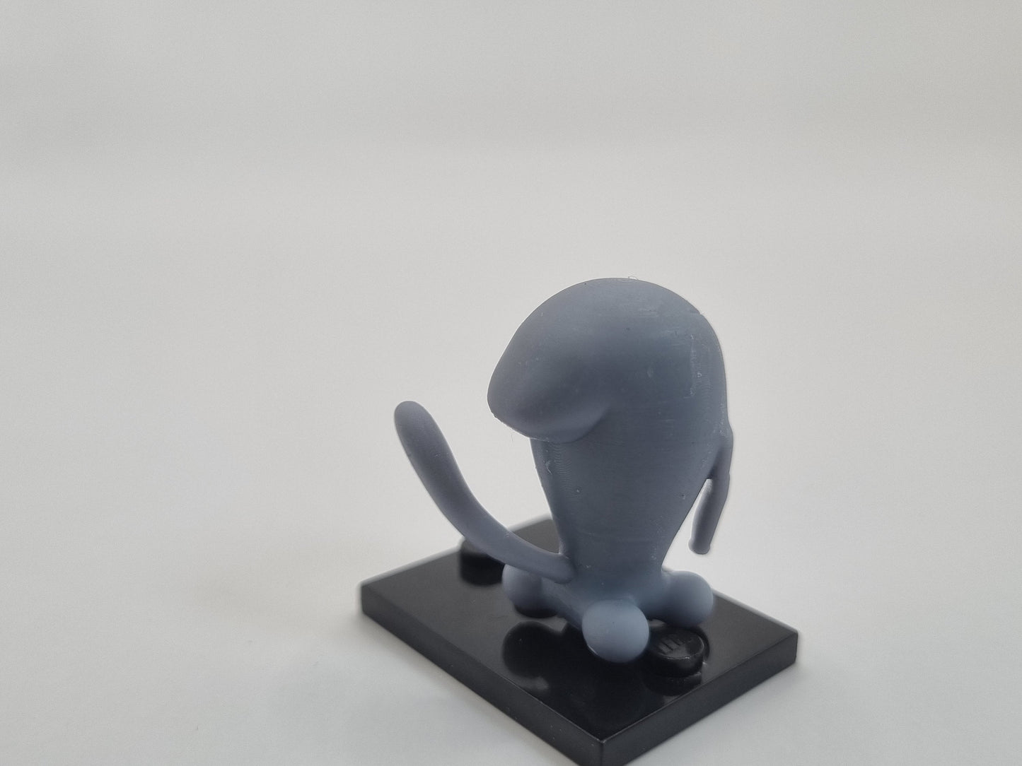 Building toy custom 3D printed happy balloon creature