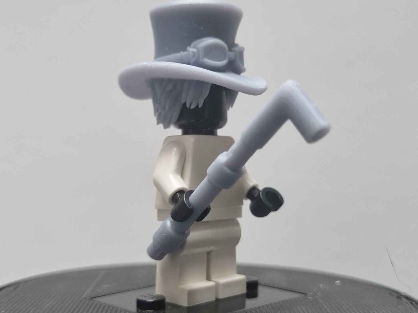 Building toy custom 3D printed man with pipe set!