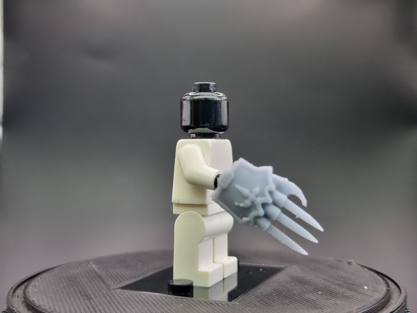 Building toy space warrior claw!