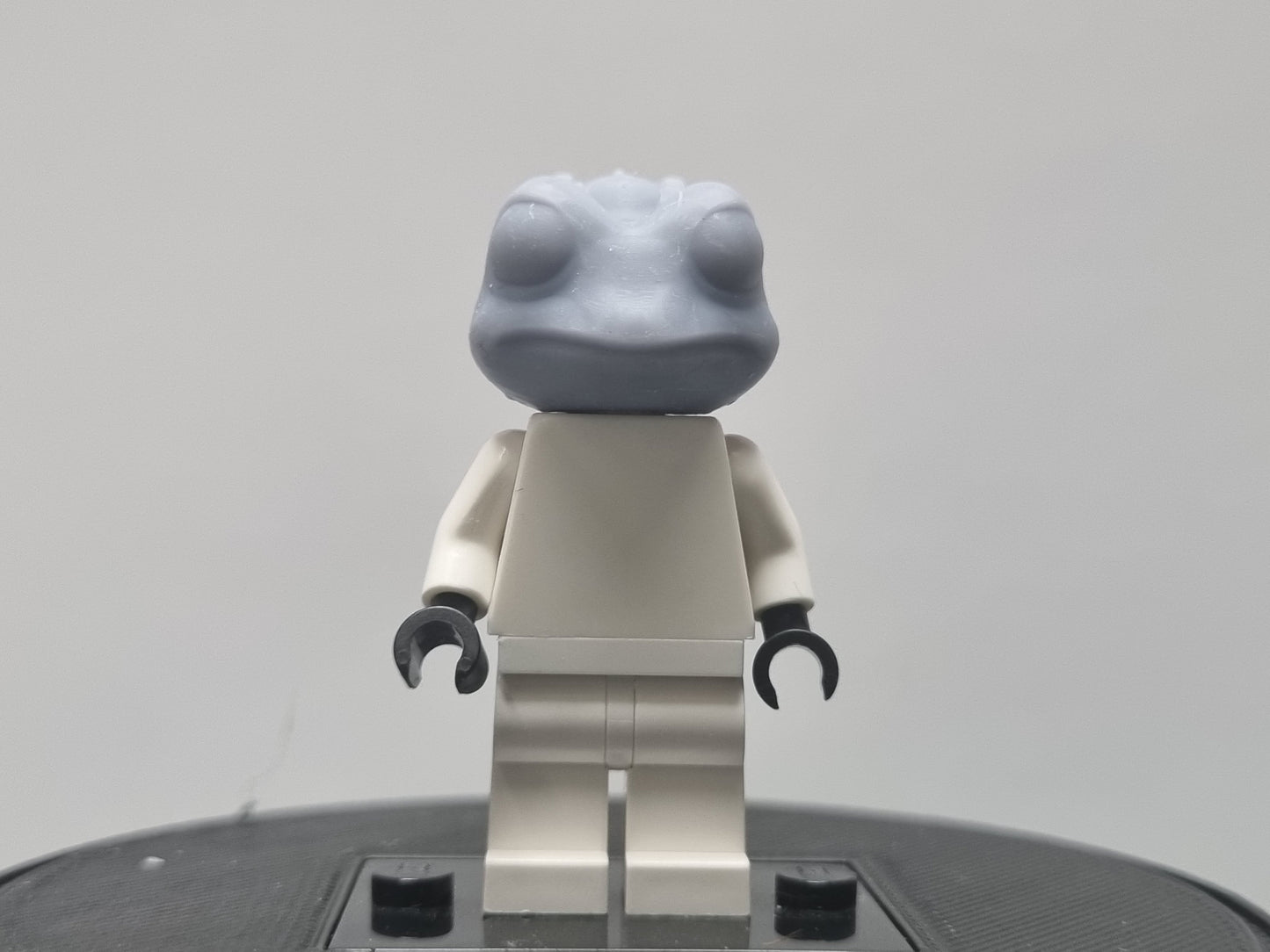Building toy custom 3D printed Norse god heads and hairs!