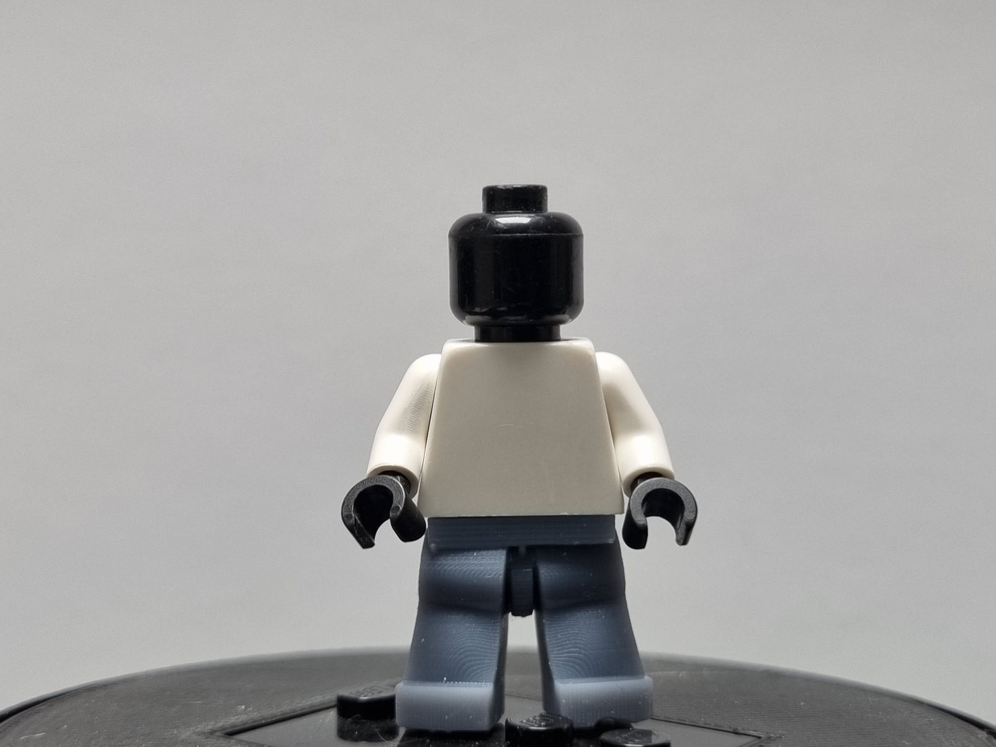 Building toy custom 3D printed posed legs!